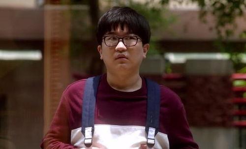 娱乐吃瓜男主持人